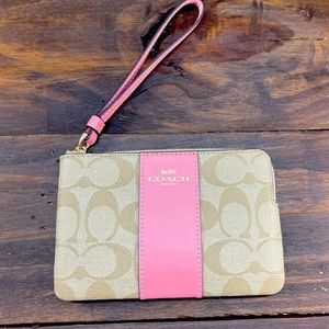 COACH corner zip leather wristlet in light khaki